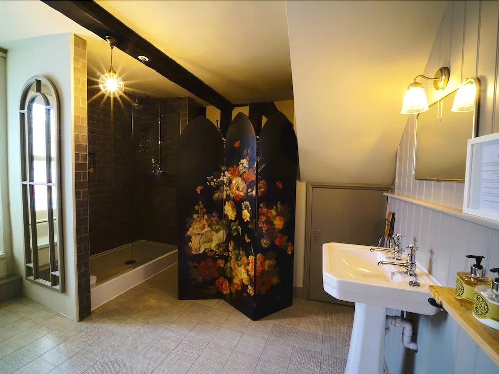 The Bull Hotel