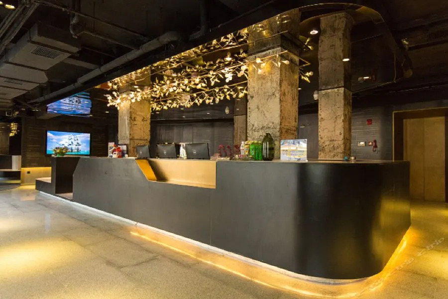 Zsmart Hotel (Beijing West Railway Station North Square)