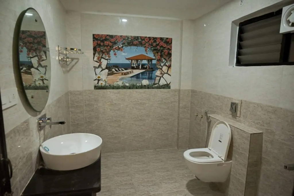 Hotel Golden Bliss