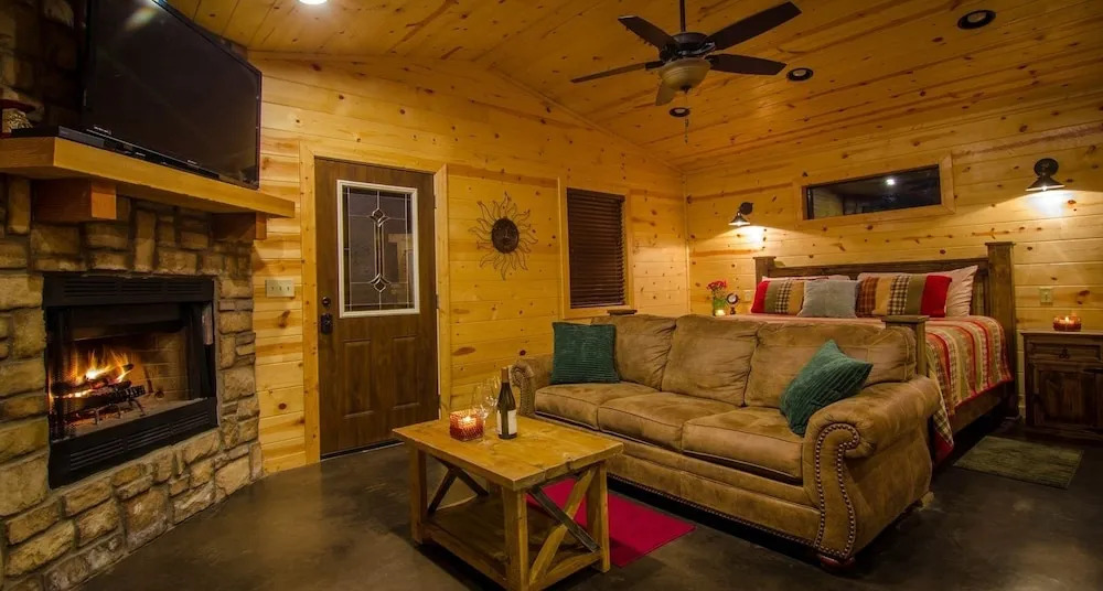 Sunsettin cabin