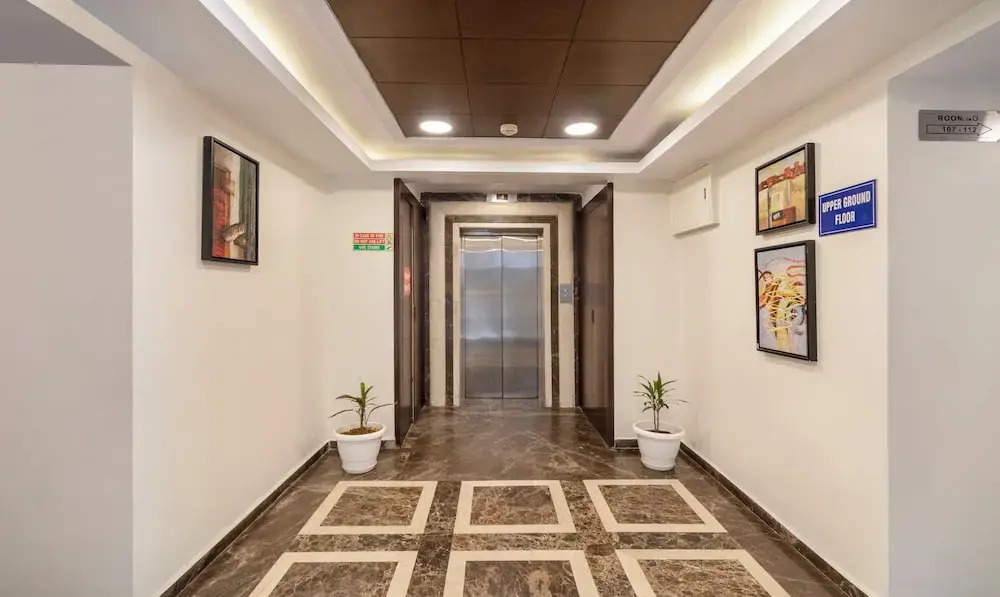 Treebo D Consulate Hitech City