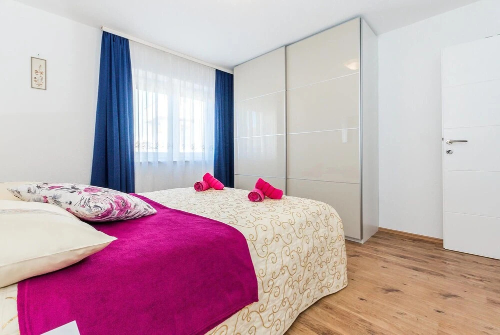 Amazing Home in Vodice With Wifi and 3 Bedrooms