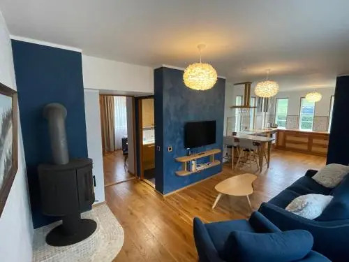 "Winter" Apartment