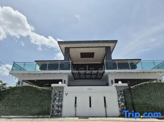 Hideaway Villa 20-46pax 9R9B PRIVATE POOL, KTV, BBQ, ARCADE GAMES, 3min to BEACH