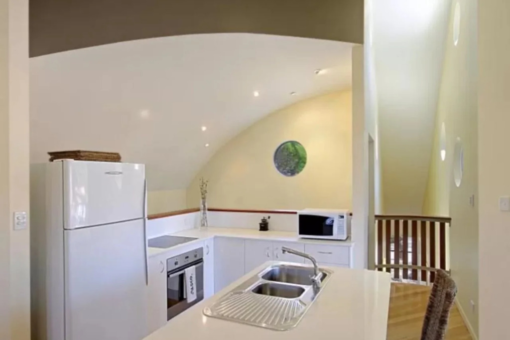 Beach House at Tallows - pet-friendly 4 BR retreat