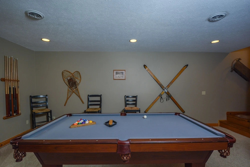 Lucky Bear Lodge 5 Bedroom House