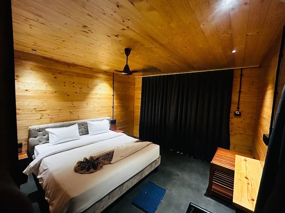 Seclude Eco Cottages