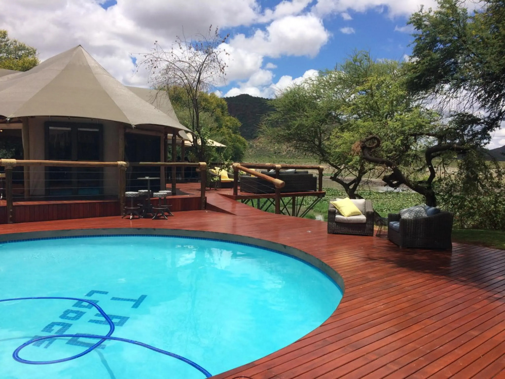 Tau Game Lodge