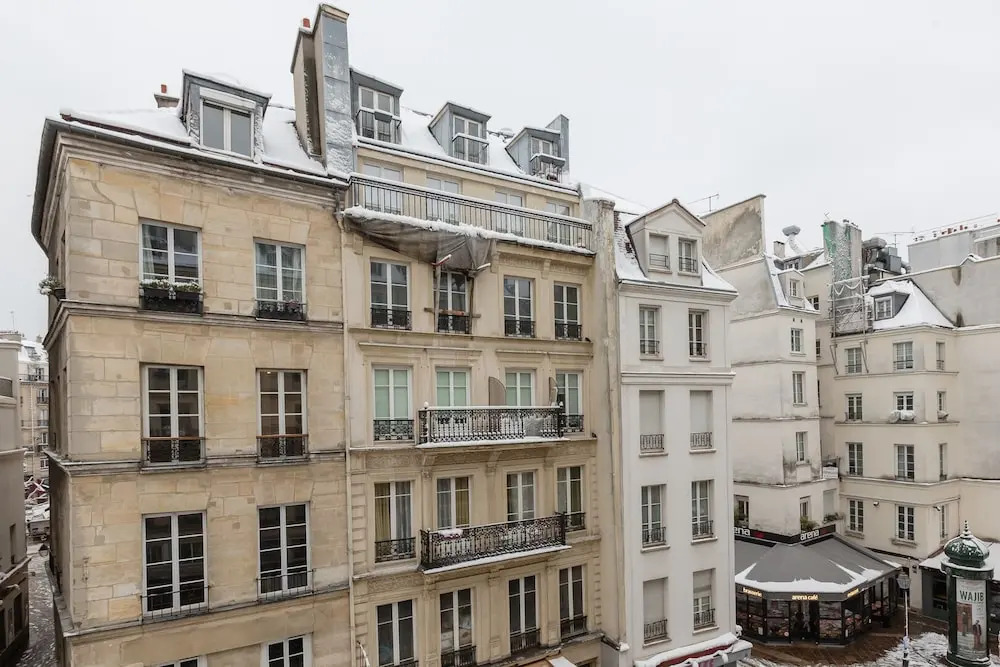 Pompidou Hideaway