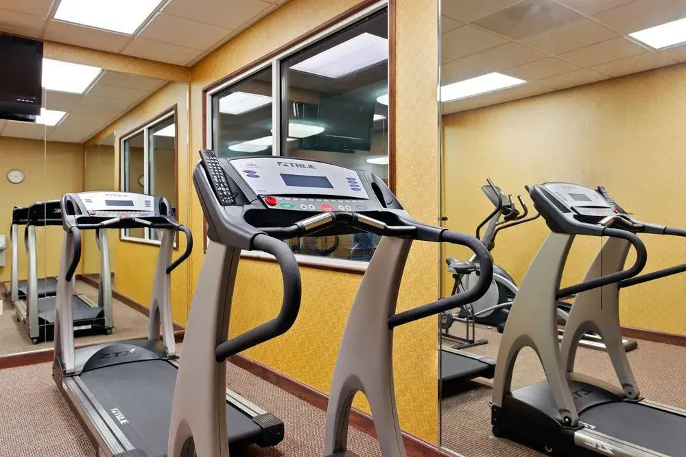 Holiday Inn Express & Suites Malvern, An Ihg
