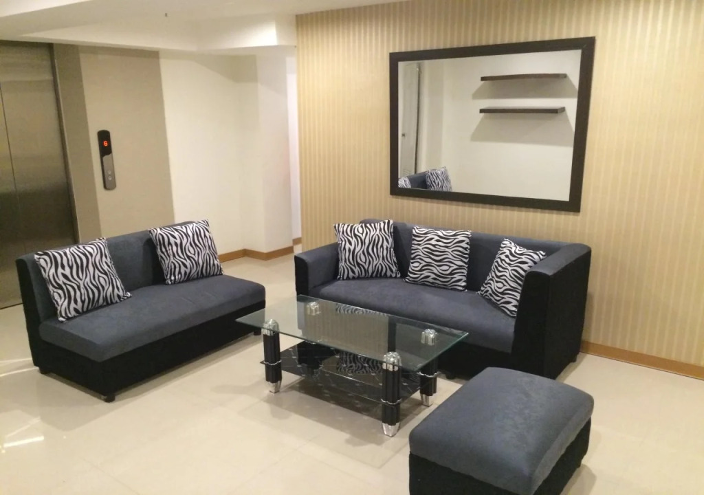 Stone House Hotel Pasay