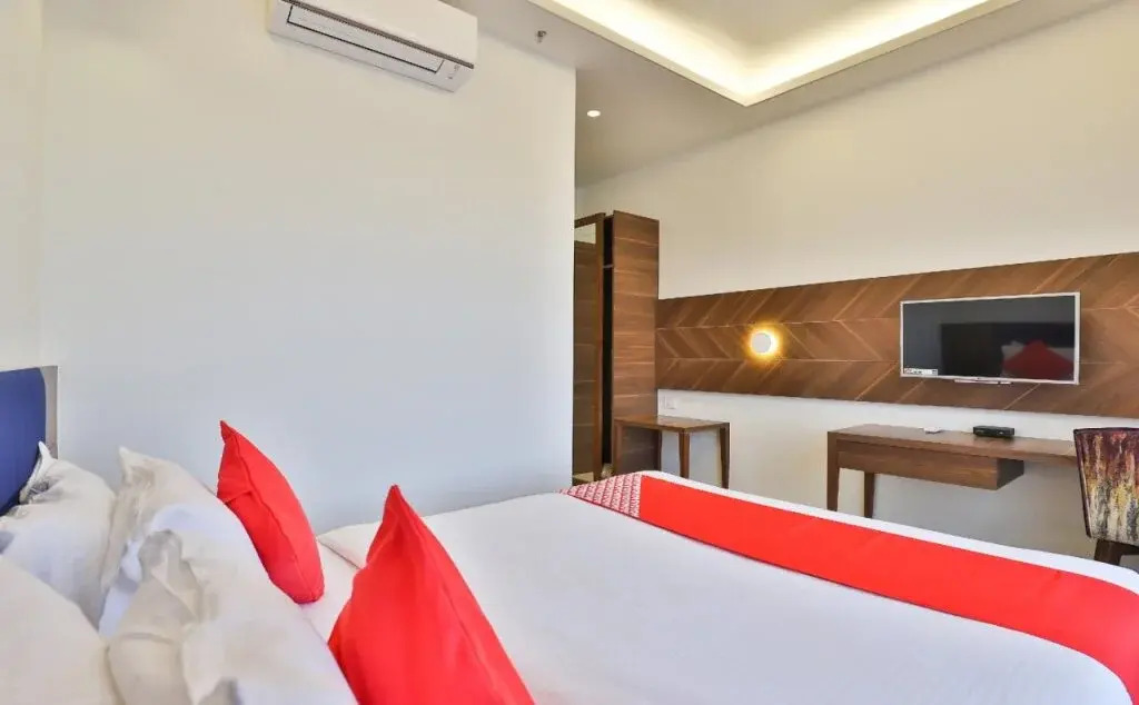 Oyo 26587 the Grand Vatika