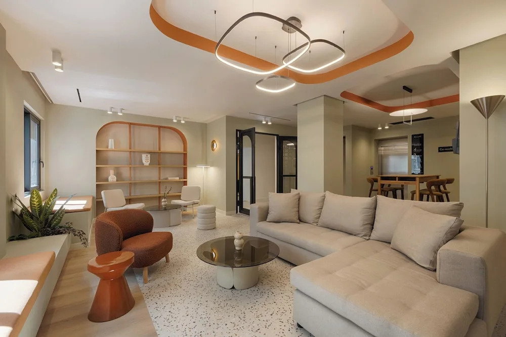 Leon by Zoia Living
