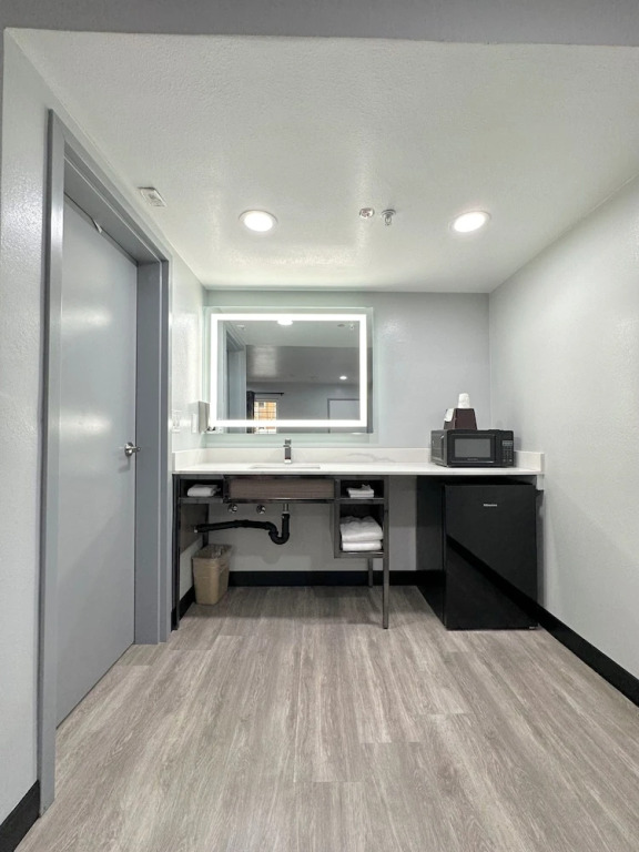 Rodeway Inn Ontario Airport