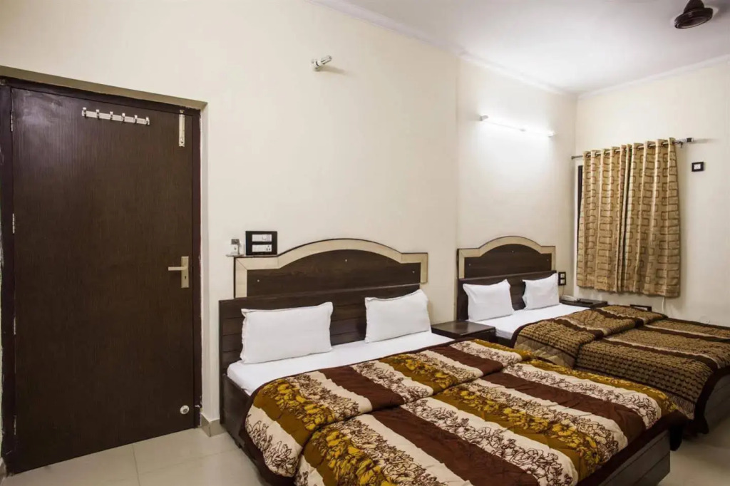 HOTEL G!S Paradise Amritsar - Provided Fully Air Conditioned & Well Decorated Rooms - Free Parking And Free Wi-fi Facility - A Premium Hotel In Amritsar