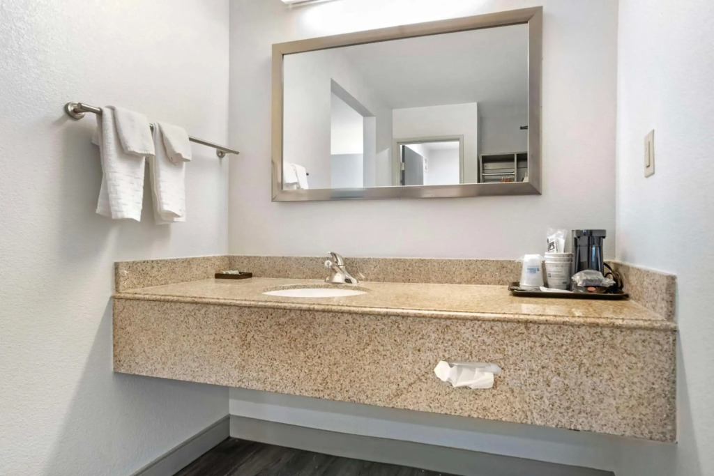 Country Inn & Suites by Radisson, Montgomery East I-85