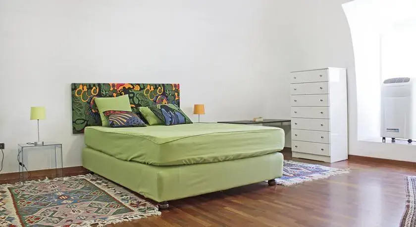Piazza dei Martiri Halldis Apartment
