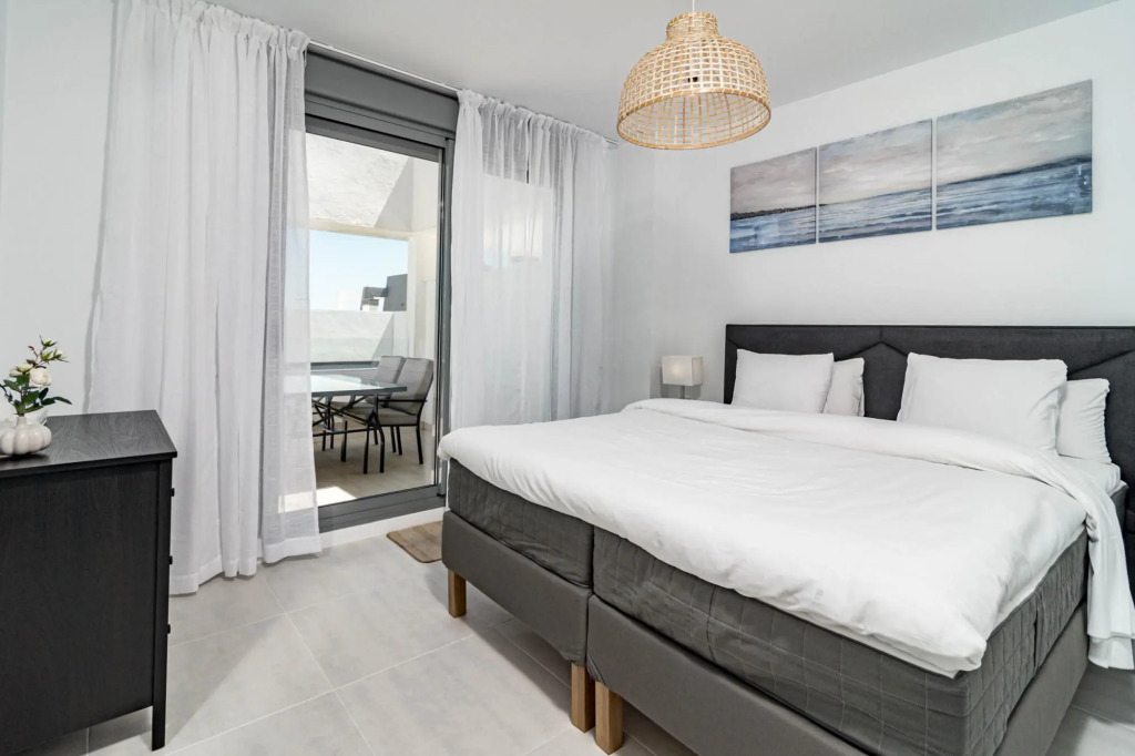 VG13- Modern apartment, 5 min to beach