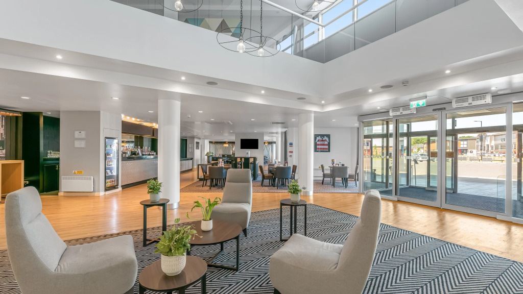 Holiday Inn Express Leigh - Sports Village by IHG