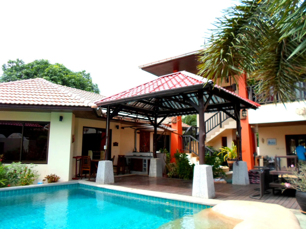 Baan Tropicana