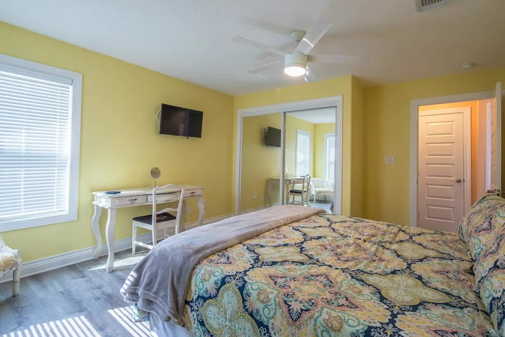 LEDGEROCK POINTE - 3 Br Home