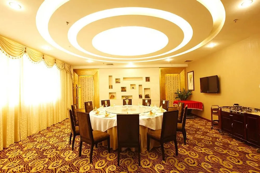 Dingnan Longhui Hotel