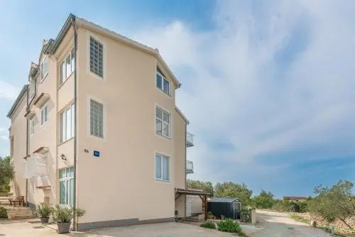 Apartment Ante 500