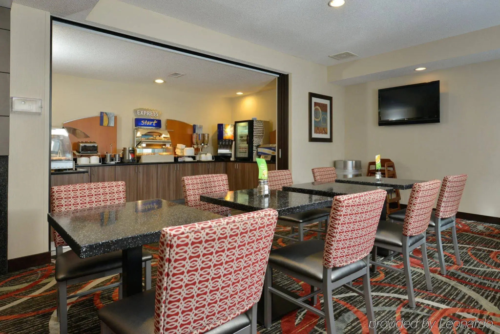 Holiday Inn Express Boston - Milford by IHG