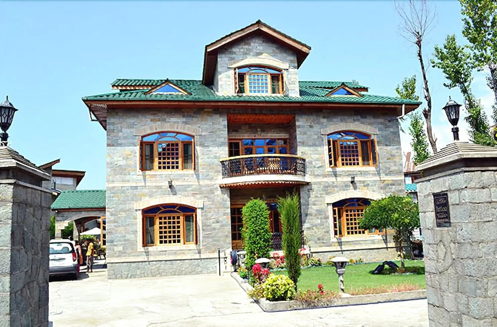 Hotel Ronak Resort