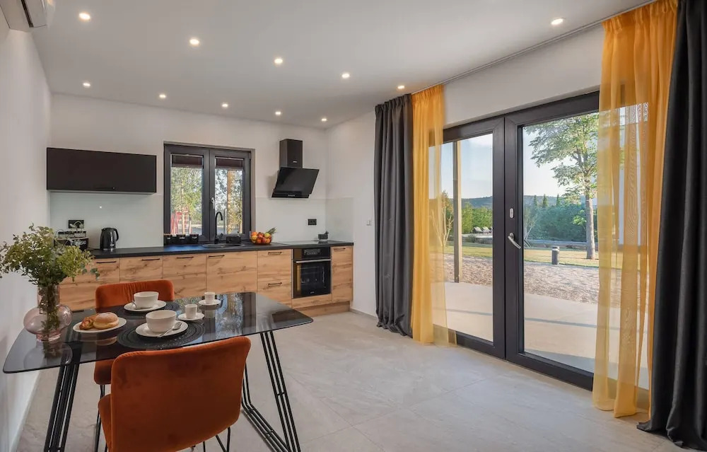Stunning Home In Dubrava With Sauna