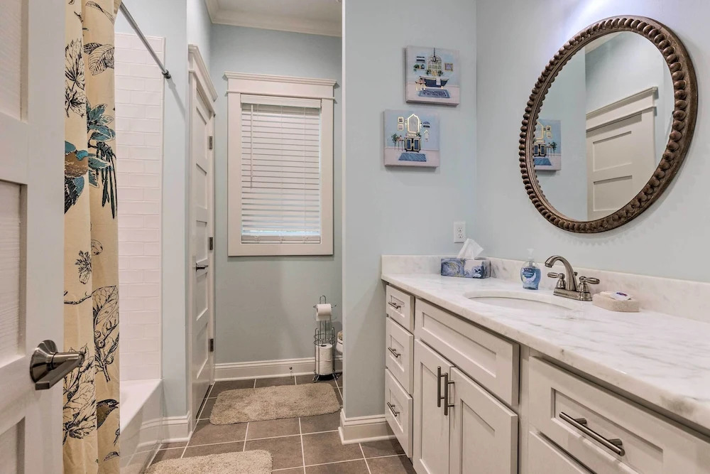 2 Mi to Dauphin St! Charming Home in Mobile