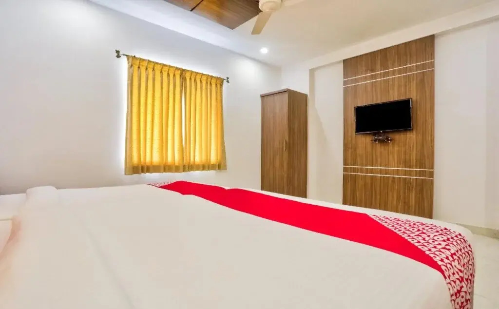 Hotel St Anne's By OYO Rooms