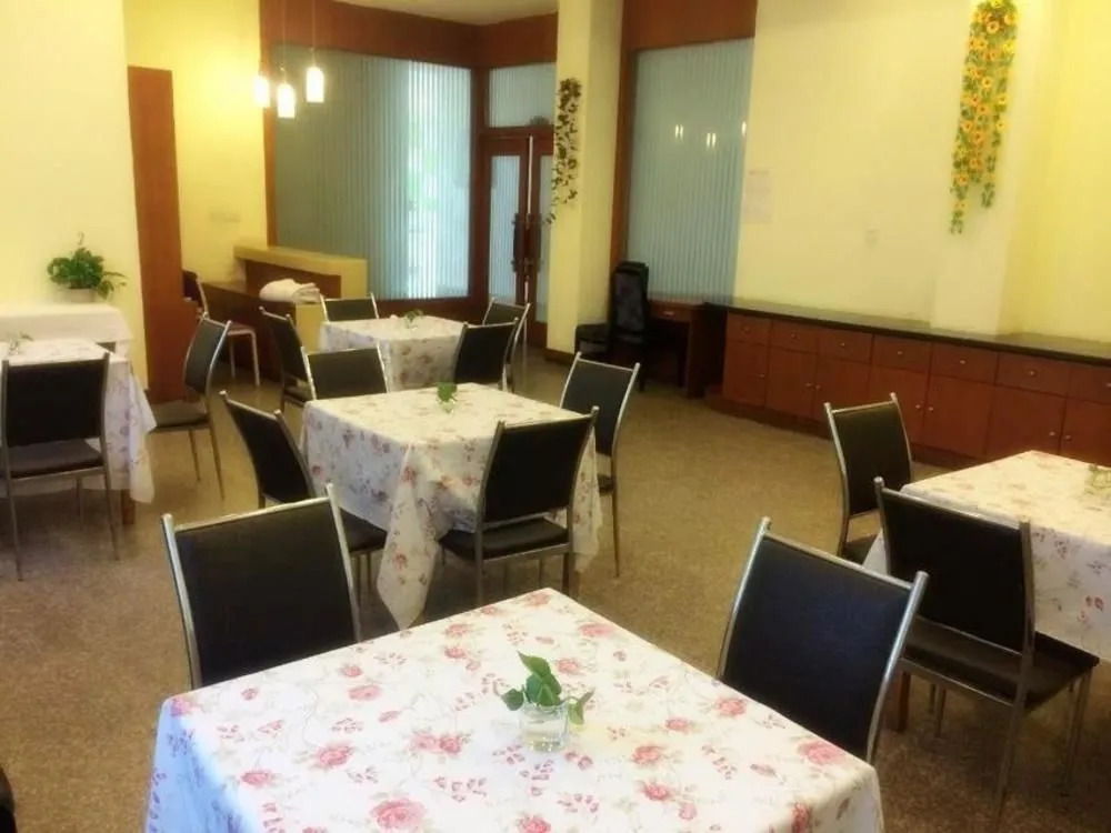 Heng 8 Chain Hotel Hangzhou Guali Youyi Road(恒8连锁酒店(杭州瓜沥友谊路店))