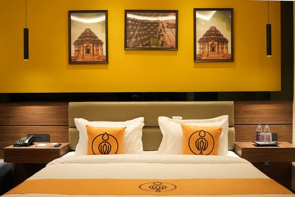 The Murti Hotel and Banquet