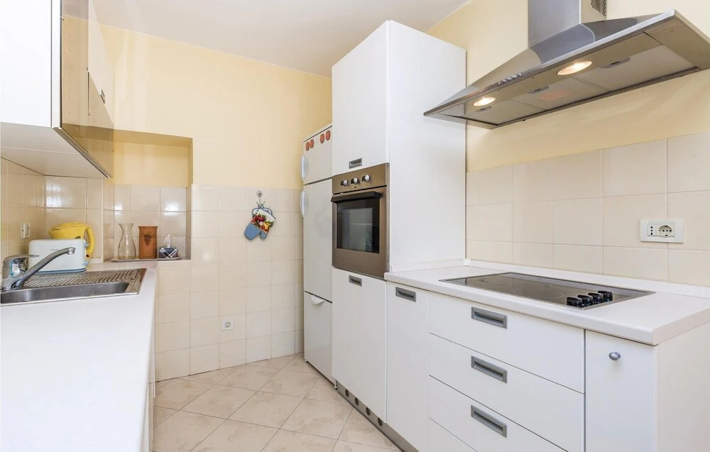 Beautiful Home In Kastav With Kitchen