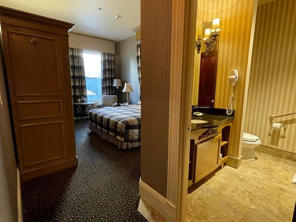 Celebrity Boutique Hotel