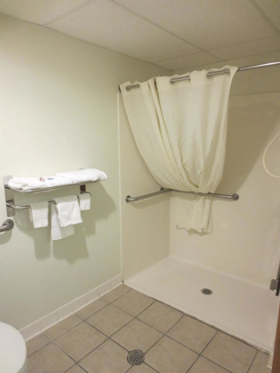 Westbridge Inn & Suites