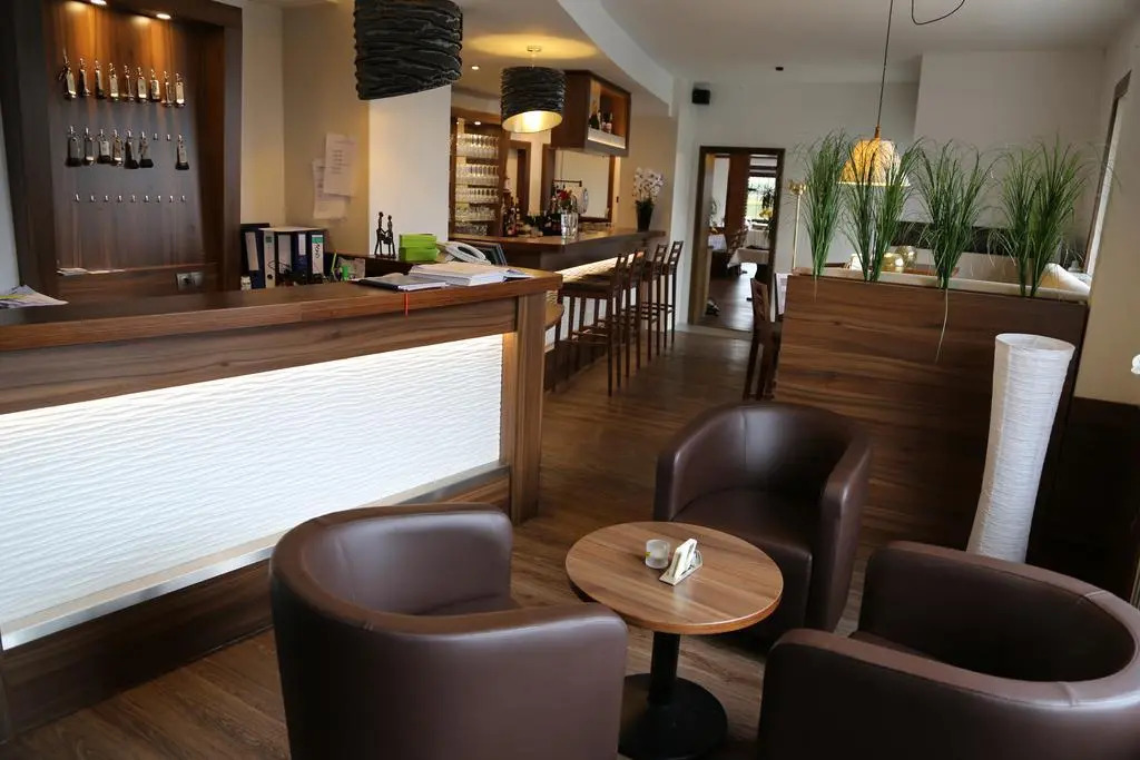 Ummen Hotel&Restaurant
