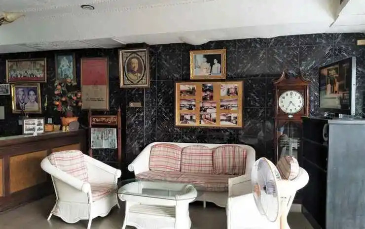 Klaeng Palace Hotel