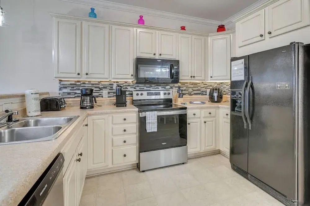 2 Blocks to Ocean: Garden City Beach Home w/ Pool!
