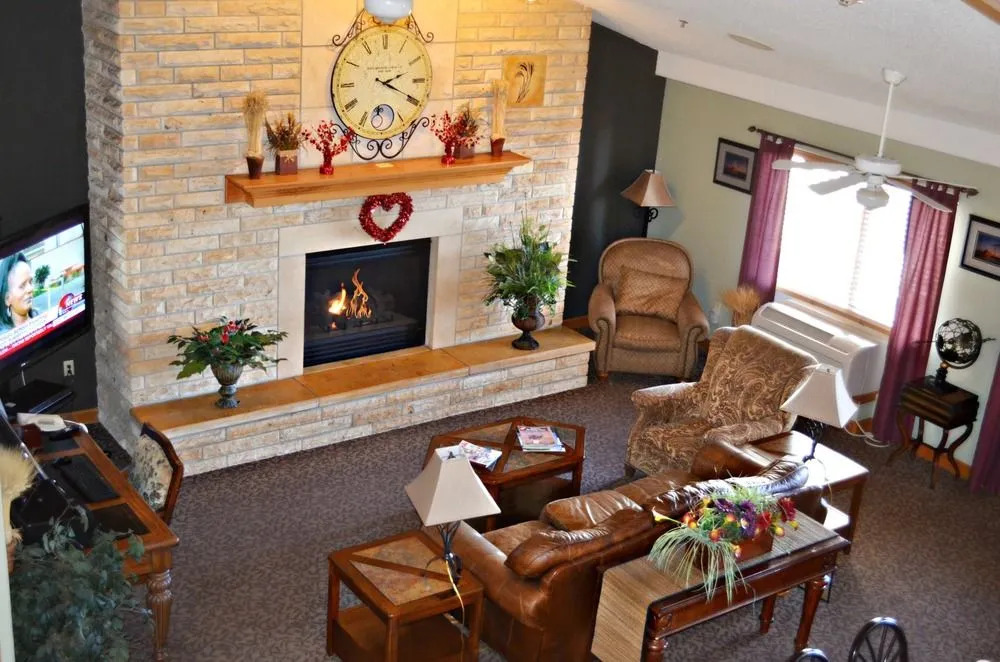 Fossil Creek Hotel & Suites
