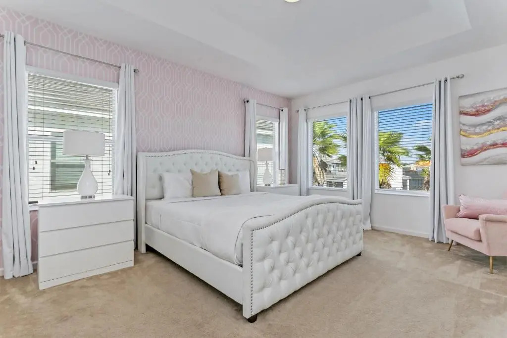 Bella Vida Resort 5 Bedroom Vacation Home with Pool 1870
