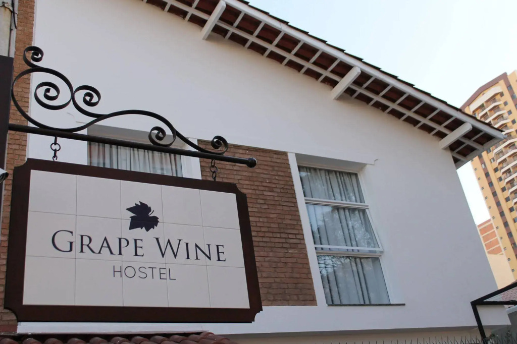 Hostel Grape Wine