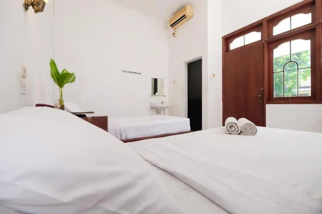 Berlian Abadi Hotel by Sinergi