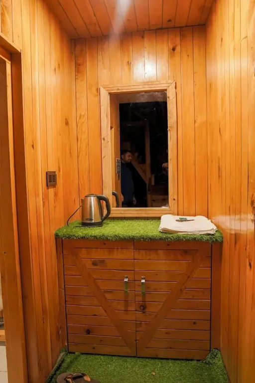WOW Duplex Treehouse & Cottages