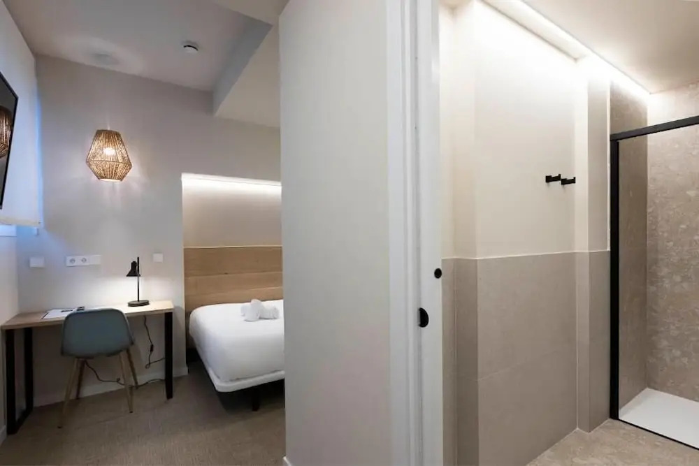 URBAIA ROOMS