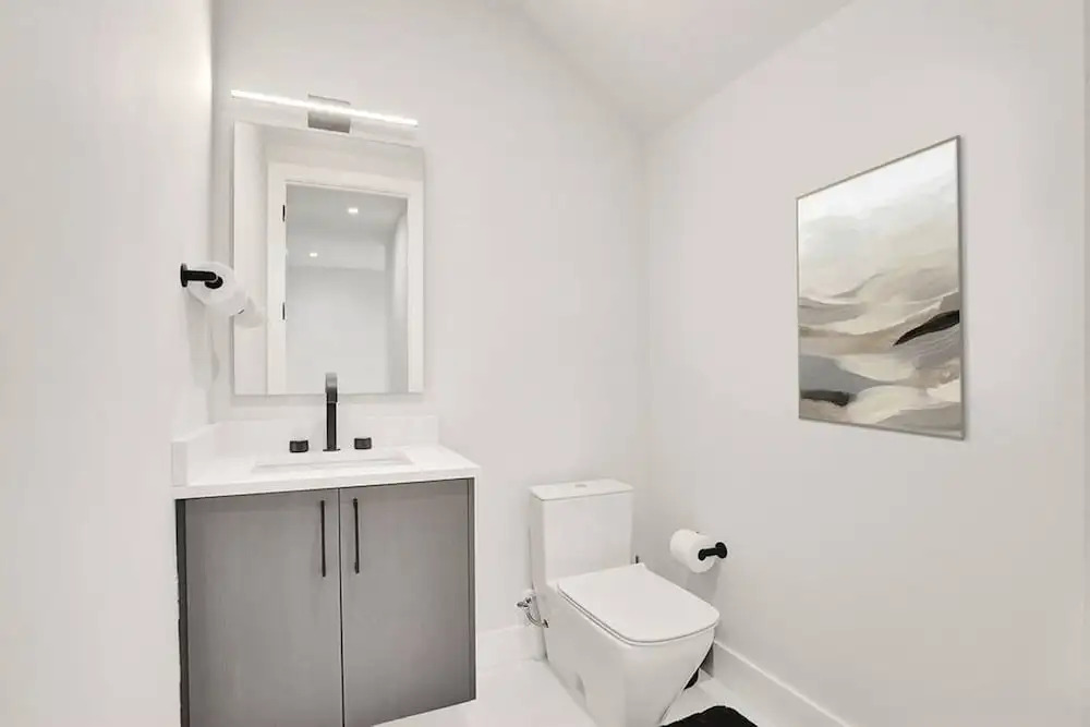 4BR w htd Pool Walk to Las Olas 5mins to Beach