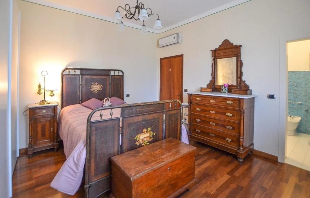 Stunning Apartment in Monte San Savino With 3 Bedrooms, Wifi and Outdoor Swimming Pool