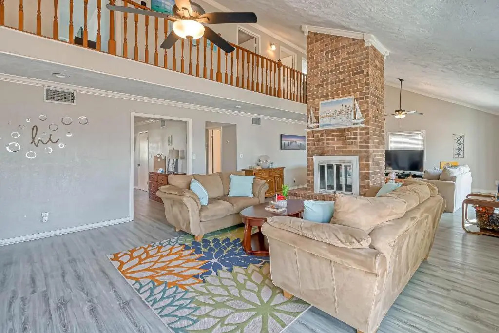 Anchor N Play in Sea Isle On Canal 5 Bdrms Huge Deck Beach Access