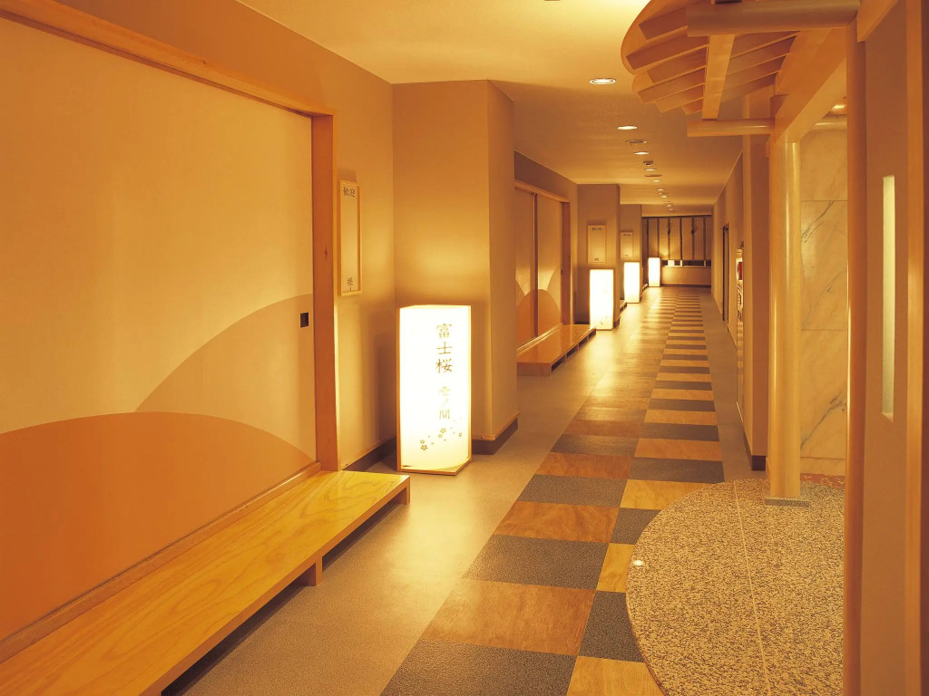 Wakakusa no Yado Maruei Ryokan